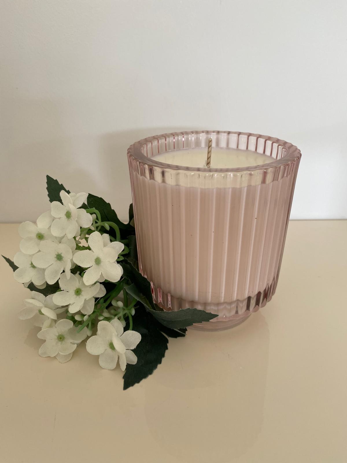 Pink ribbed candle