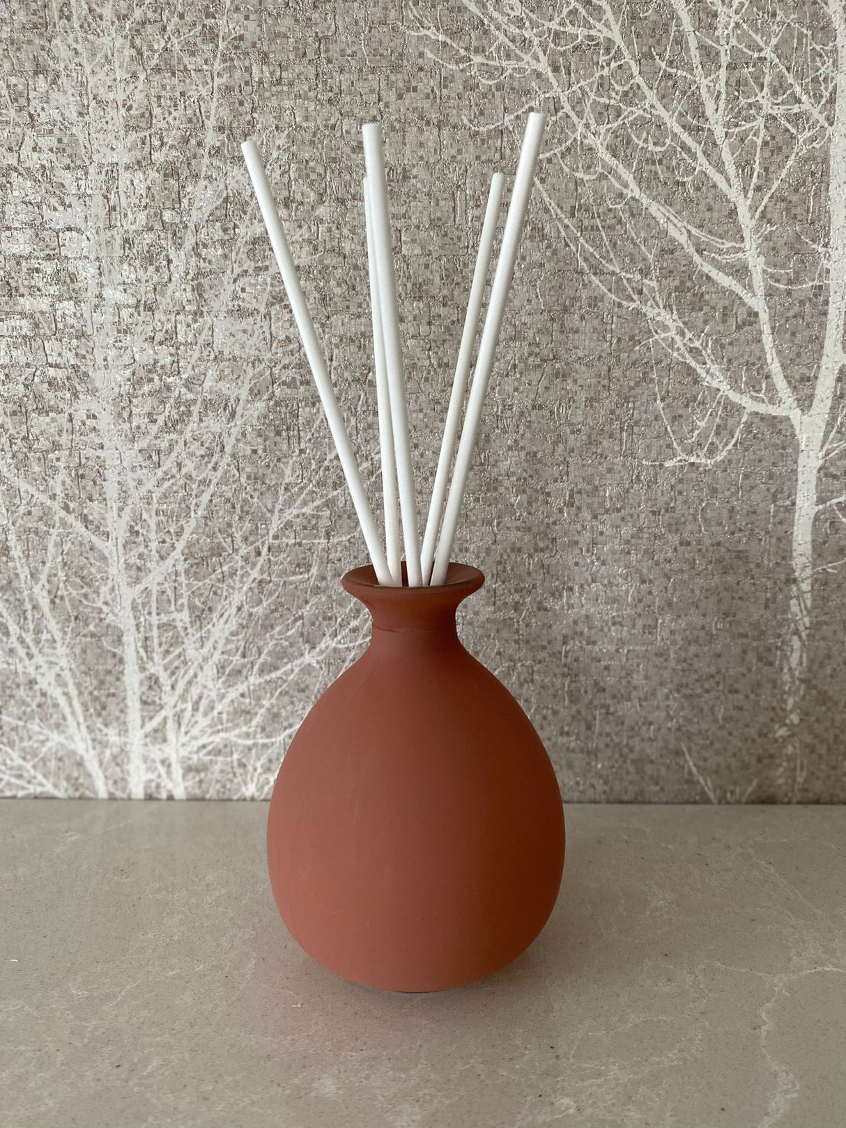 Matt terracotta vase diffuser