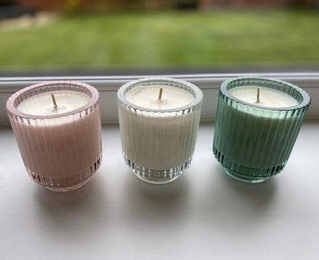 Clear ribbed candle