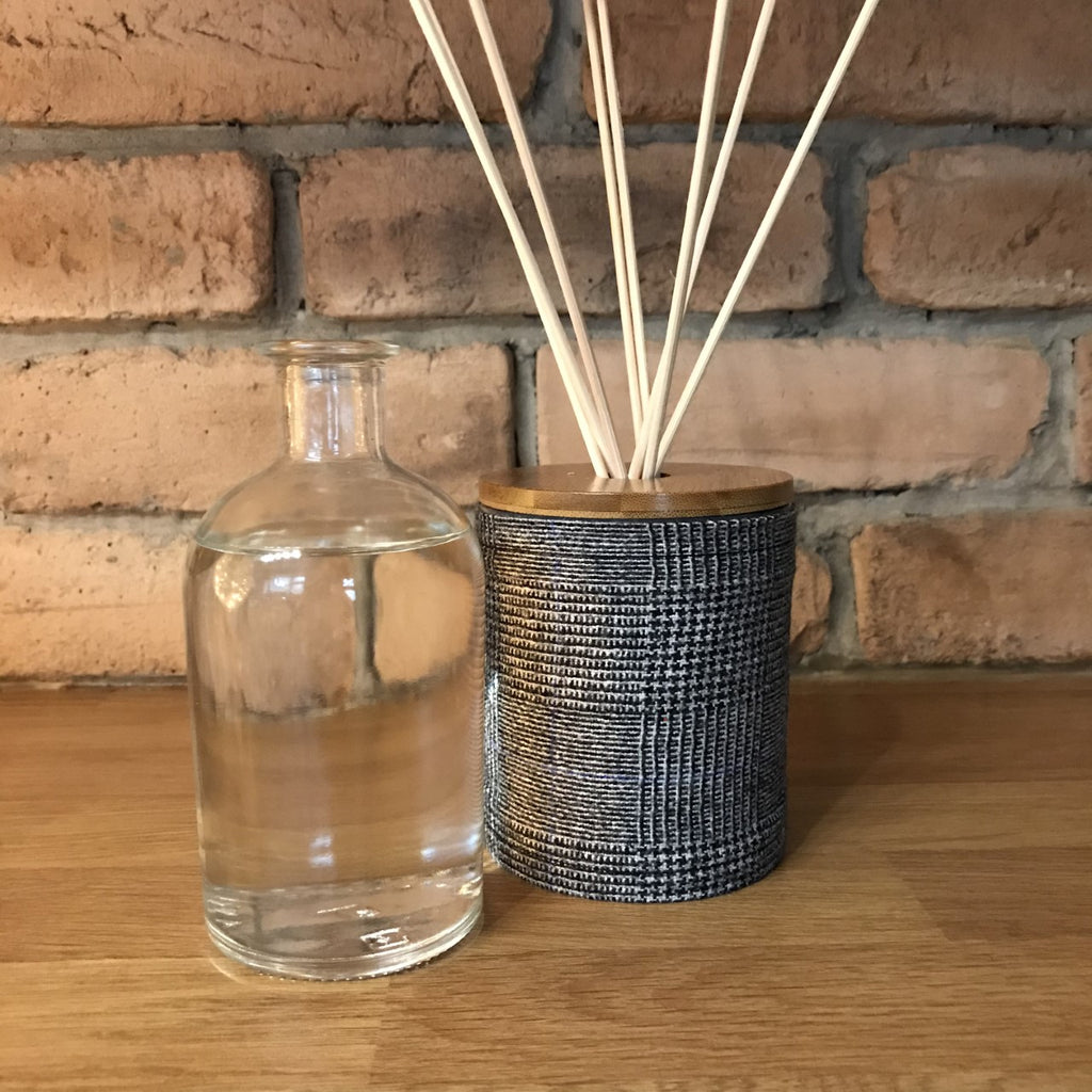 Refill bottle for Country reed diffuser